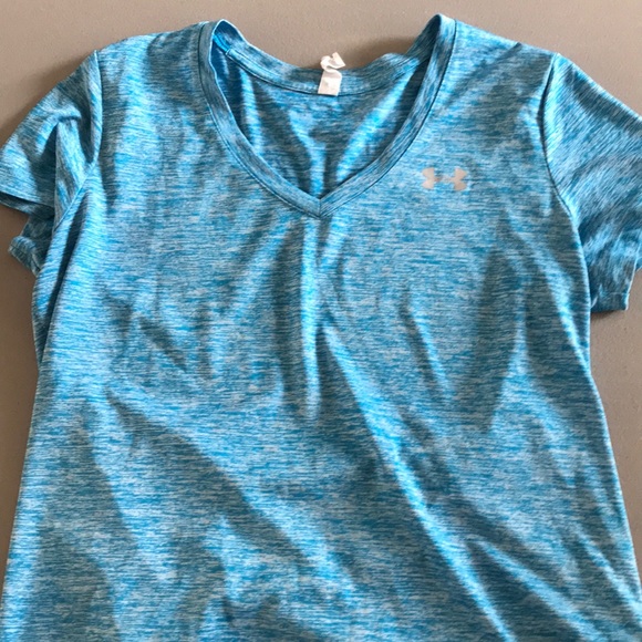V neck workout shirt - Picture 1 of 4